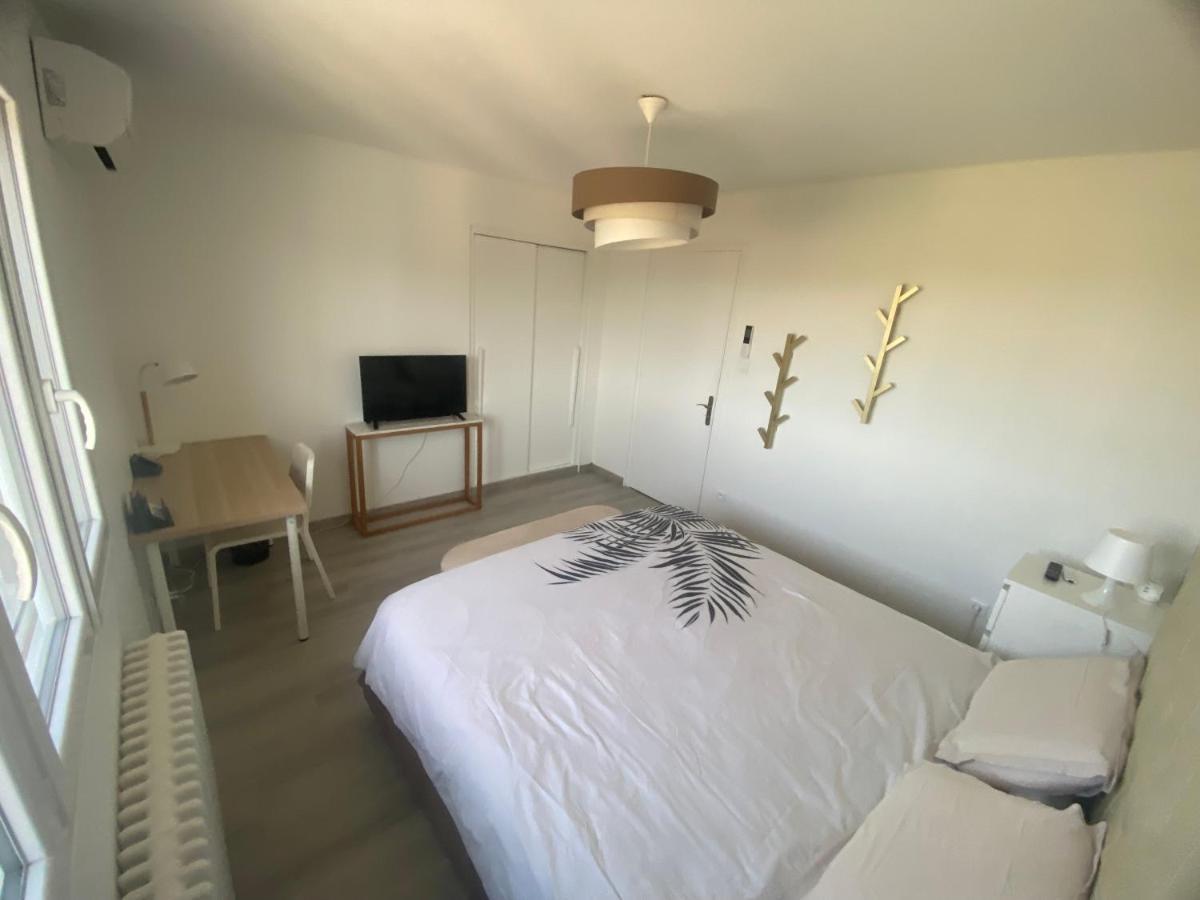 Chambre Dans Logement Partage Chez L Habitant Avec Piscine De 1 A 3 Chambres Grieges Pokój zdjęcie
